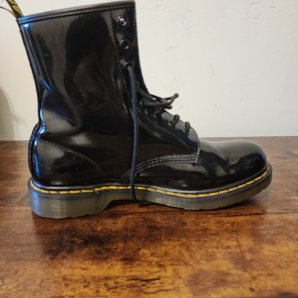 EUC Dr. Martens 1460 Patent Leather Boots! - Picture 5 of 13